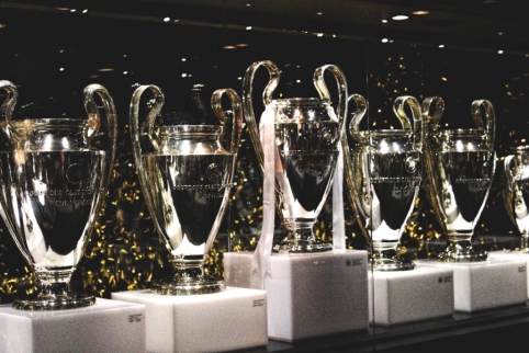 UEFA Čempionų lygos aštuntfinalio burtai: Madrido klubų derbis, Vokietijos galiūnų susidūrimas ir Anglijos bei Prancūzijos lyderių kova