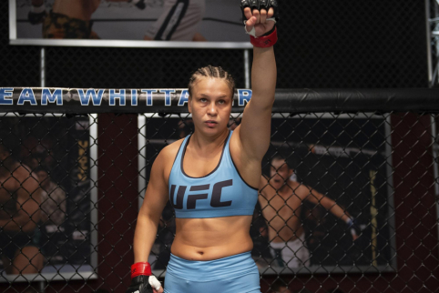 J. Stoliarenko kausis „UFC 276“ turnyre