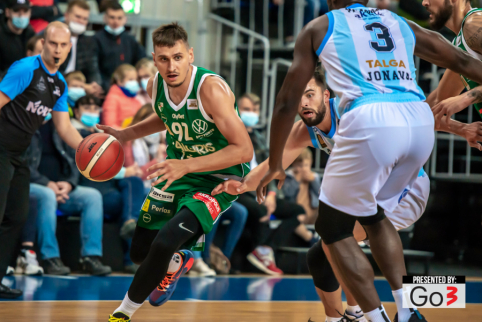 Rimto pasipriešinimo Jonavoje sulaukęs „Žalgiris“ triumfavo tik paskutinę minutę