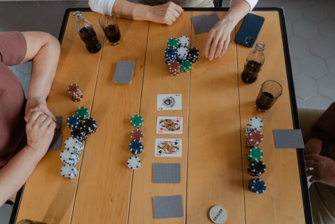 Pokerio mokykla pralaimėjo apeliacinį teismą dėl 800 tūkstančių dalybų