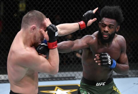 UFC čempionas A. Sterlingas sužinojo sekantį savo varžovą