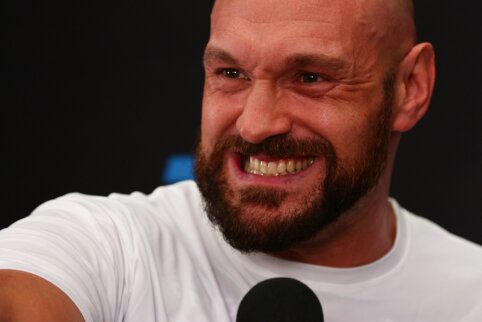 T. Fury tikisi atkaklios kovos su D. Whyte’u: „Tai bus karas, galite kitaip ir negalvoti“