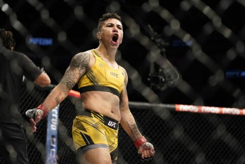 „UFC Fight Night“: J. Andrade jau pirmajame raunde privertė pasiduoti A. Lemos