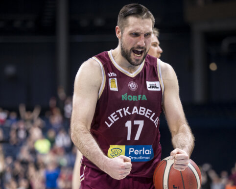 Dviženklį deficitą panaikinęs „Lietkabelis“ – LKL pusfinalyje