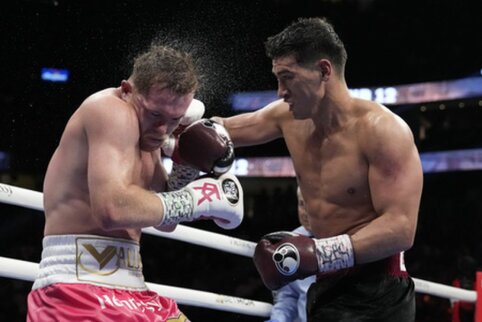 Antras Canelo pralaimėjimas profesionalų bokse: pranašumą prieš meksikietį įrodė D. Bivolas