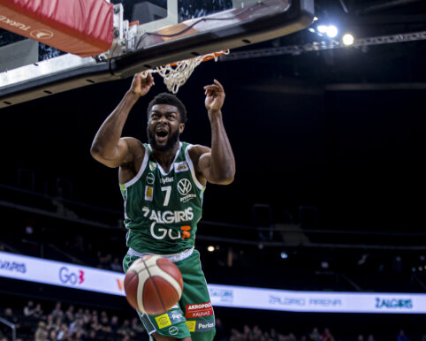 J. Nebo – ant Tel Avivo „Maccabi“ slenksčio