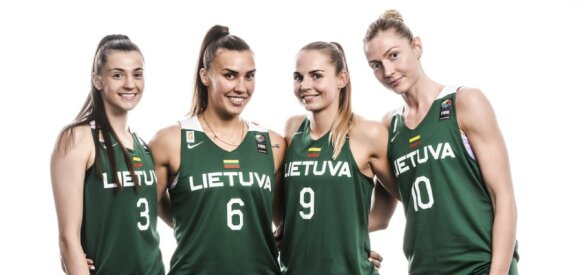 Moterų rinktinė nusileido Kanadai ir kovos dėl bronzos apdovanojimų