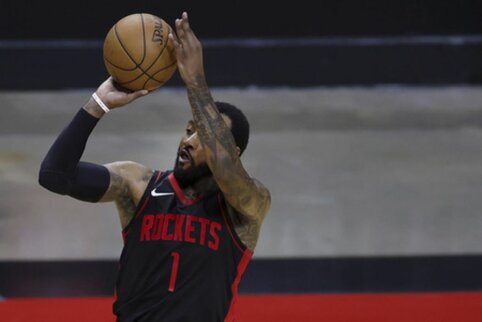 J. Wallas pasinaudojo žaidėjo opcija ir pratęsė didžiulį kontraktą su „Rockets“