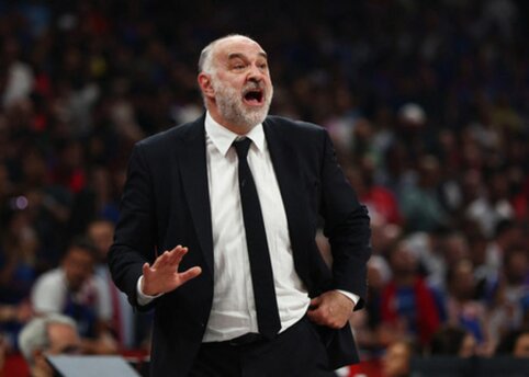 Eros pabaiga: P. Laso palieka „Real“