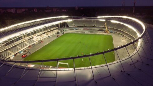 Dariaus ir Girėno stadione – finalinių akcentų metas: buvo išbandytas apšvietimas
