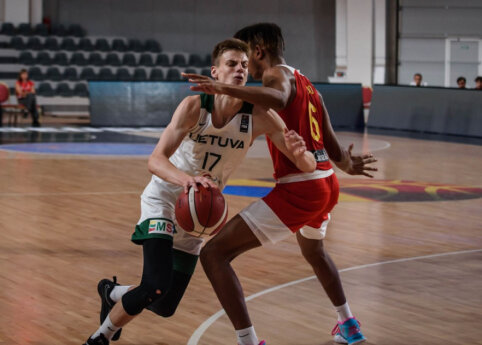 Iškovotas sidabras: 20-mečiai krito finale po kovos iki paskutinių sekundžių