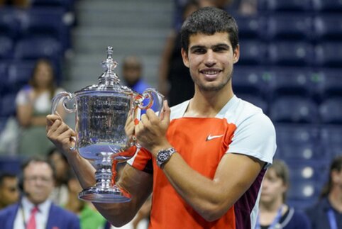Ilgiausiame visų laikų „Roland Garros“ finale pergalę iškovojo C. Alcarazas