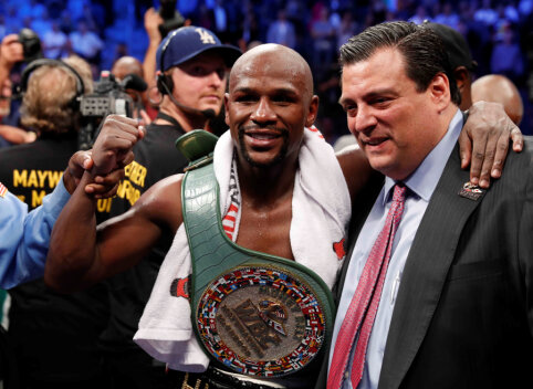 F. Mayweatheris tikina, jog įvyks revanšinė kova prieš C. McGregorą