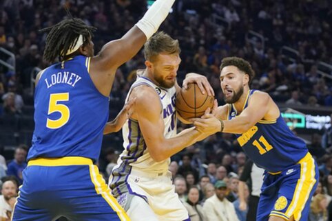Solidų D. Sabonio pasirodymą užgožė S. Curry šou