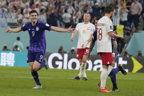 Prieš lenkus dominavusi Argentina finišavo pirmoje C grupės vietoje