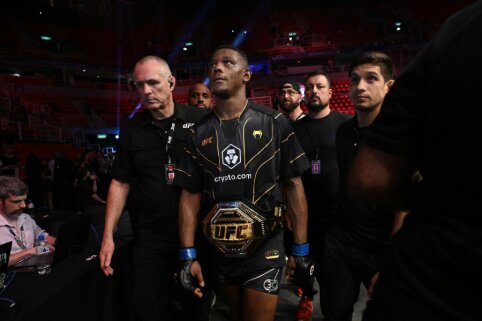Naujasis UFC čempionas J. Hillas nori kautis su A. Pereira: „Nokautuočiau jį“