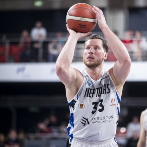 R. Gustys pasirašė trumpalaikę sutartį su ACB lygos komanda