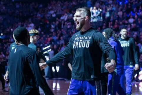 D. Sabonis Toronte pasižymėjo trigubu dubliu, o „Kings“ sutriuškino varžovus