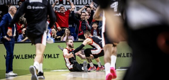 Vilniečiai triumfuoja: Radzevičiaus dvitaškis „Rytui“ išplėšė aikštės pranašumą ČL įkrintamosiose
