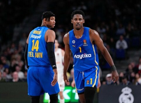„Maccabi“ laivas toliau skęsta – traumą patyrė vienas iš ekipos lyderių