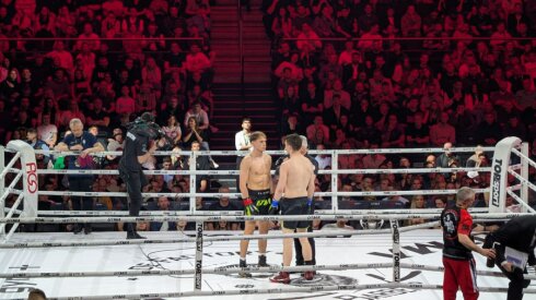 „UTMA 12“ A. Brižinskas nokautu nugalėjo R. Augą, R. Liorančas pranoko norvegą