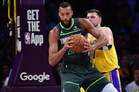 NBA: penktosiose serijos rungtynėse „Timberwolves“ eliminavo L. Jameso ir L. Dončičiaus „Lakers“