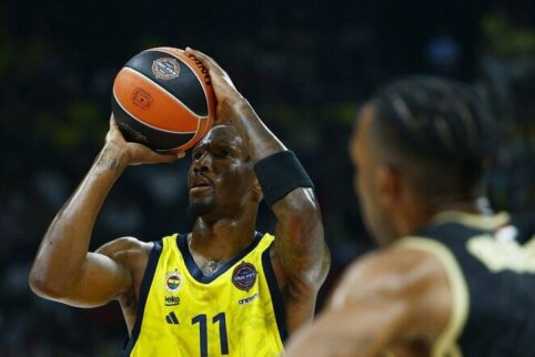 Du šviežiai iškepti Eurolygos čempionai vasarą turėtų persikelti į NBA