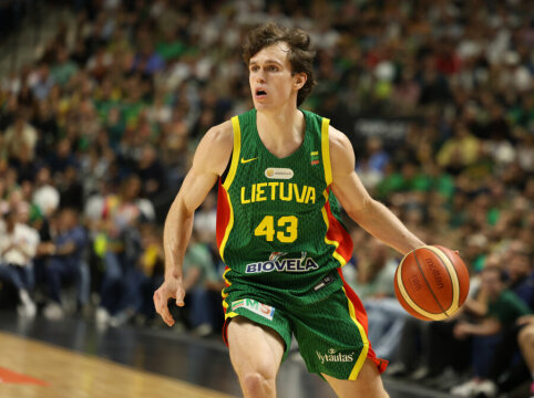 Rungtynės tiesiogiai: Pasaulio taurės atranka D. Britanija - Lietuva