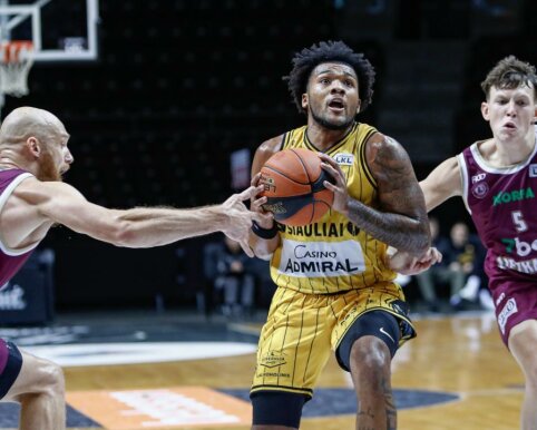 Nemažą persvarą beveik i&scaron;barstę &bdquo;&Scaron;iauliai&ldquo; visgi įsira&scaron;ė pergalę Jonavoje