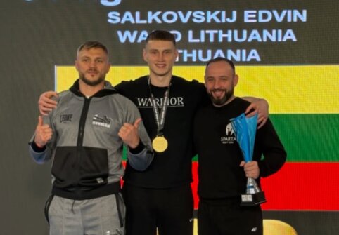 Pasaulio kikbokso taurėje &ndash; E. &Scaron;alkovskio triumfas