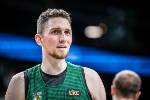 Žalgiris, nuolat spaudęs žaidėjus, turėjo sunkų darbą siekdamas pergalės Utenoje