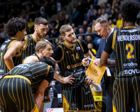 &bdquo;&Scaron;iaulių&ldquo; priekinėje linijoje &ndash; solidžią gynybą pademonstravęs auk&scaron;taūgis, įvertintas NCAA