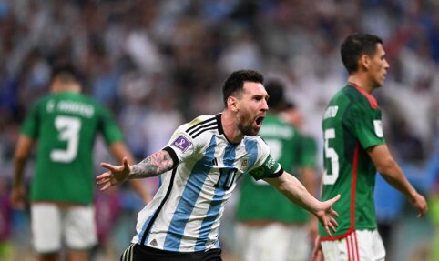 L. Messi tapo pirmuoju futbolininku istorijoje, laimėjusiu i&scaron;skirtą trofėjų apdovanojimą