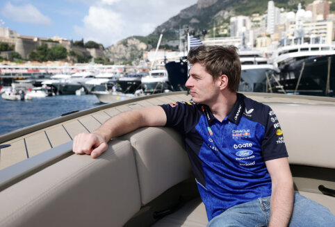 Formulės-1 užkulisiuose &ndash; kyla abejonių dėl Verstappeno ateities Red Bull