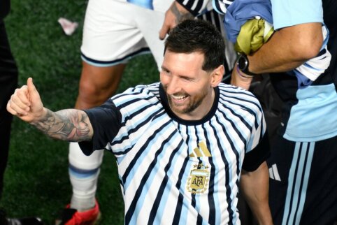 Parei&scaron;kimas: titulą ginti pradėjo Argentina, įkvėpta L. Messio hat-tricko