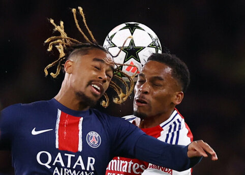 PSG verčia B. Barcolą palikti klubą