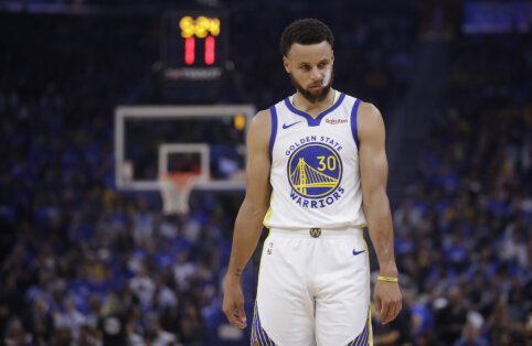 &bdquo;Warriors&ldquo; planai kelia nerimą Stephenui Curry