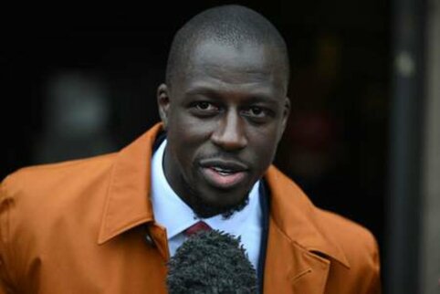 B. Mendy: &bdquo;Elgiuosi su savo pasaulio čempionato titulu taip, kaip noriu&ldquo;