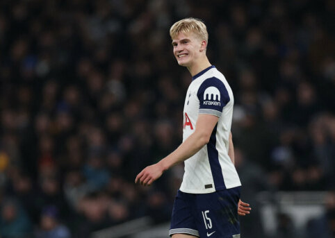 R. De Zerbi svarsto L. Bergvallo ateitį Tottenham klube