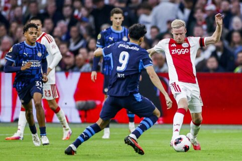 Titulą ginantis PSV i&scaron;vykoje įveikė &bdquo;Ajax&ldquo; klubą