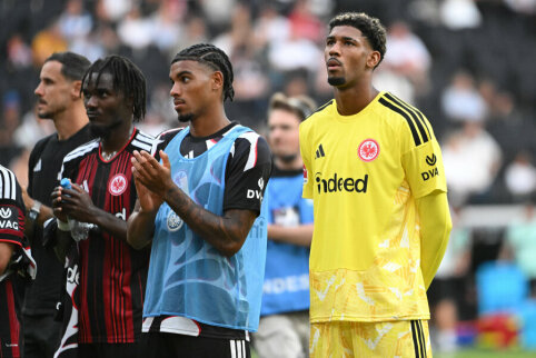 Namų aik&scaron;tėje &bdquo;Eintracht&ldquo; ekipa patyrė triu&scaron;kinantį pralaimėjimą