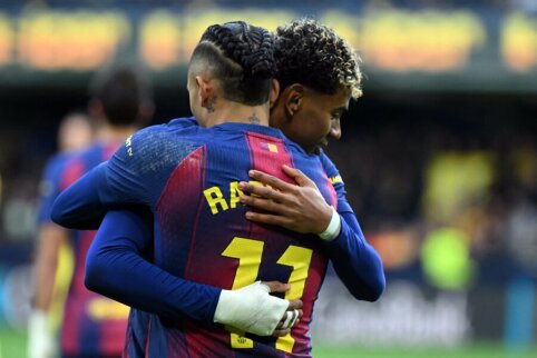 Paskelbti kandidatai į Ballon d'Or laimėtojus &ndash; sąra&scaron;as be &bdquo;Barcelonos&ldquo; žvaigždės