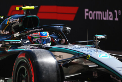K. Antonelli užfiksavo greičiausią laiką Ispanijos GP treniruotėje, L. Hamiltonas sudaužė &bdquo;Ferrari&ldquo;