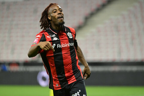 Prancūzijoje &bdquo;Nice&ldquo; taikiai i&scaron;siskyrė su &bdquo;RC Strasbourg&ldquo; klubu