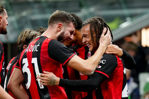 Įspūdingame Milano derbyje &bdquo;Inter&ldquo; patyrė pirmąjį sezono pralaimėjimą
